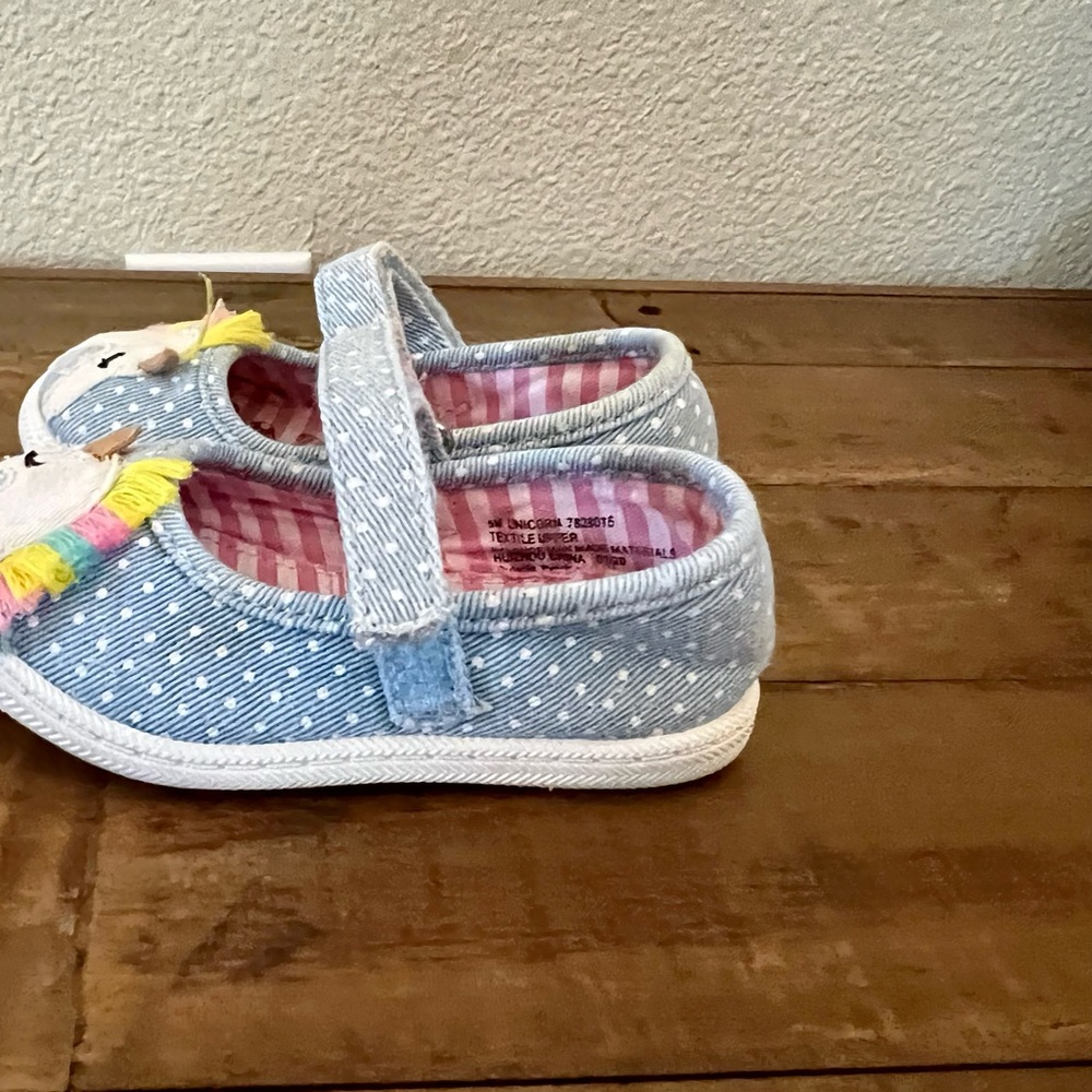 Cute Toddler Girl Unicorn Shoes Infant/Toddler Size 5 - Picture 4 of 10